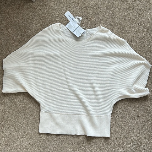 Tommy Bahama sweater - Picture 5 of 9